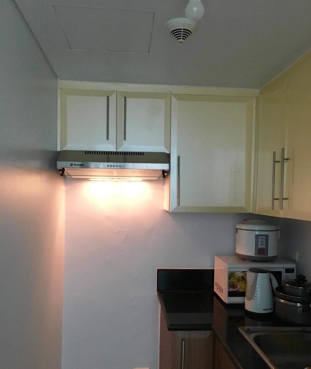 Guest house F-10c Parkside Pasay