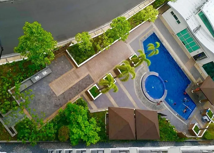 F-10C Parkside Villas